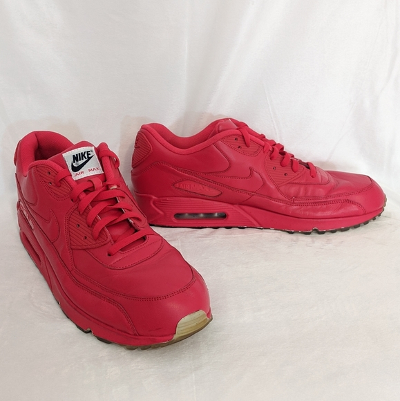 solid red air max